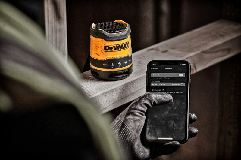 DeWalt DCR009-XJ – Boxa portabila cu bluetooth, reincarcabila Dewalt DCR009-XJ, incarcare USB-C, 3.7V, 10W Boxa portabila cu bluetooth, reincarcabila Dewalt DCR009-XJ, incarcare USB-C, 3.7V, 10W – DeWalt DCR009-XJ