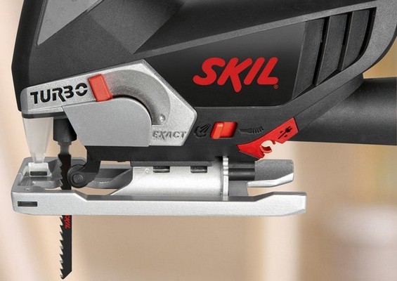 Ferastrau vertical Skil 4381 AD
