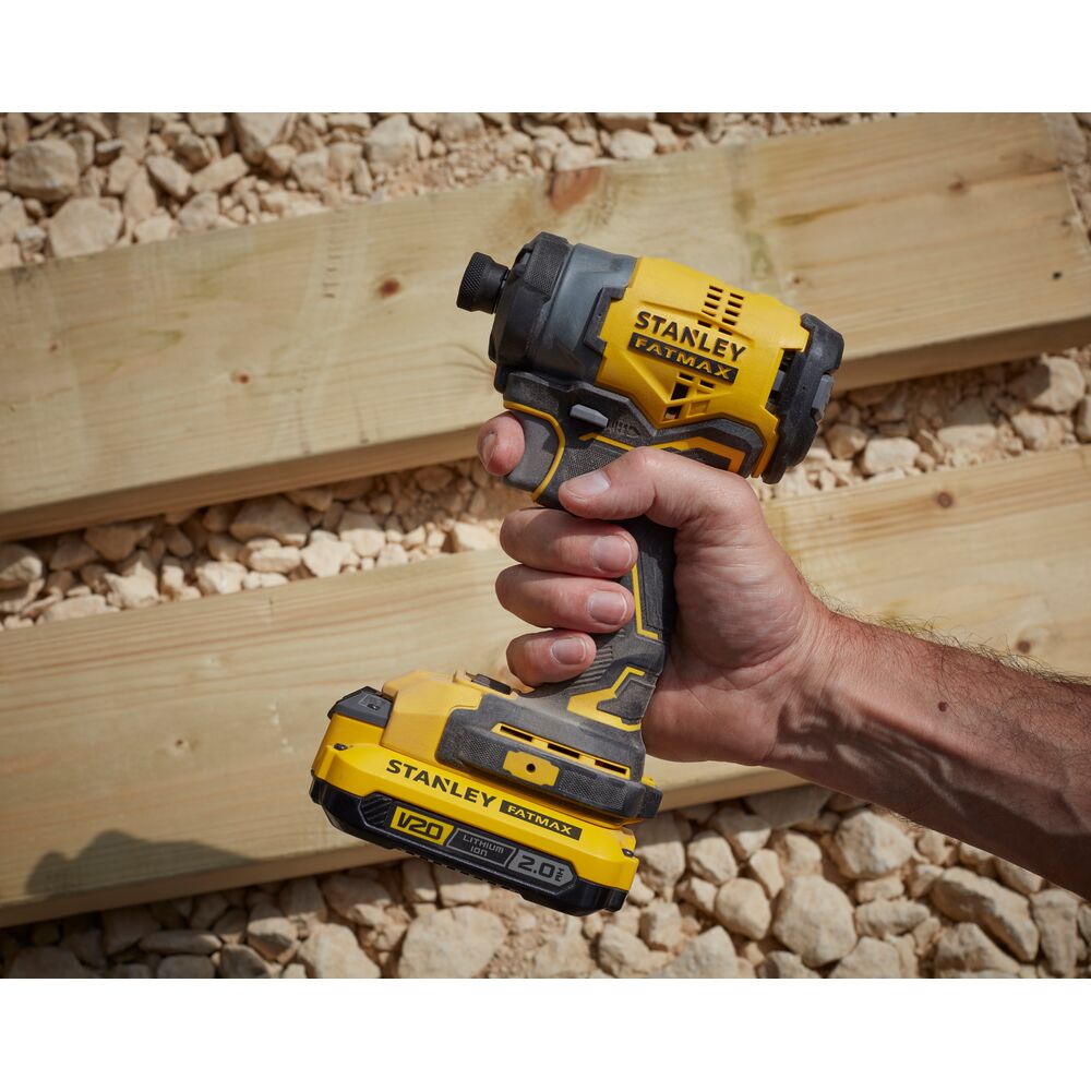 Masina de insurubat cu impact compatibila cu acumulatori Stanley Fatmax SFMCF810B-XJ V20, 18V - SOLO Masina de insurubat cu impact compatibila cu acumulatori Stanley Fatmax SFMCF810B-XJ V20, 18V - SOLO